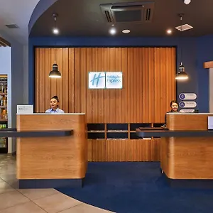 holiday-inn-express-malta.qawrahotelsmalta.org/